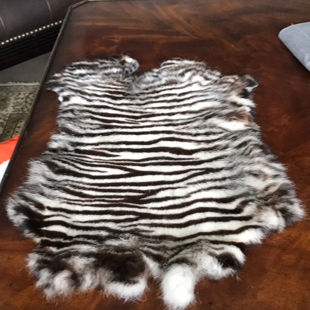 Natural rabbit fur
